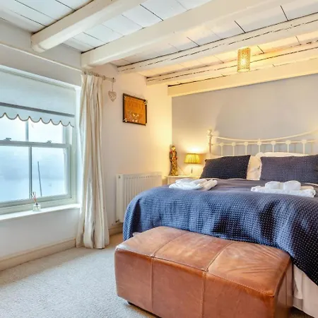 2 Bed In Oc-w134 *