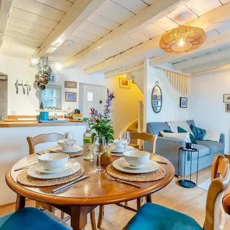 Holiday home 2 Bed In Oc-w134 *